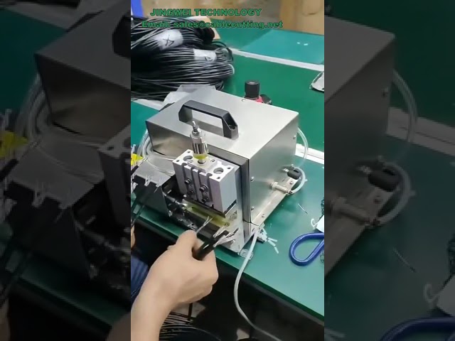 Mesin Meluruskan Kabel Rangkaian 809D & Pemutar Wayar Perisai USB - Efisien untuk Automasi Kilang