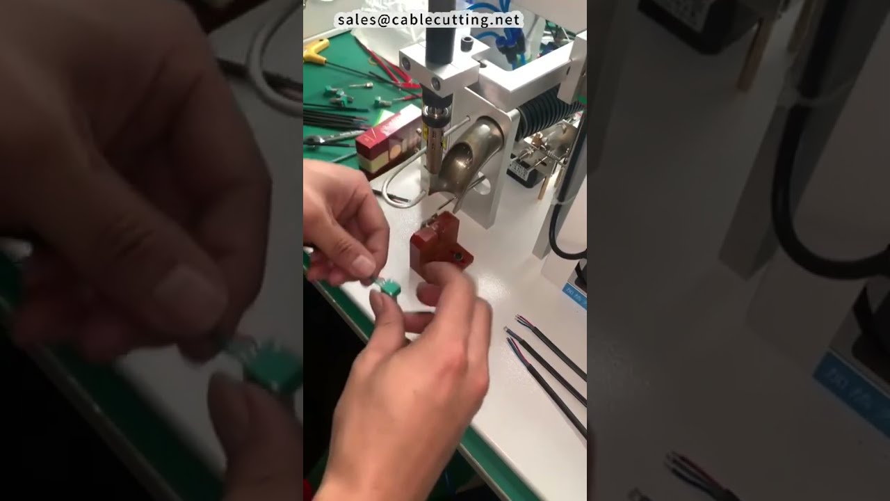 Demo Mesin Pateri Semi Automatik Tangani Produk Kompleks #mesin #pateri #industri
