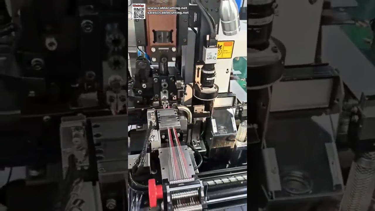 Mesin Pemasangan Penyambung Perumahan Automatik untuk Pemprosesan Abah-abah Wayar Ultra Pendek 15mm - Pendek
