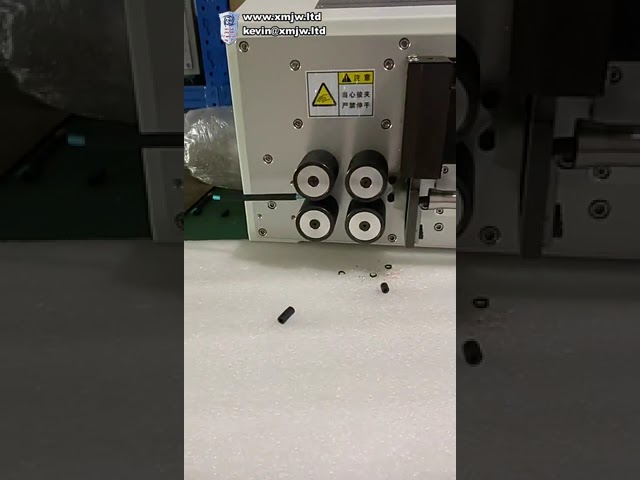 35 Square Intelligent Computer Wire Cutting And Peeling Machine