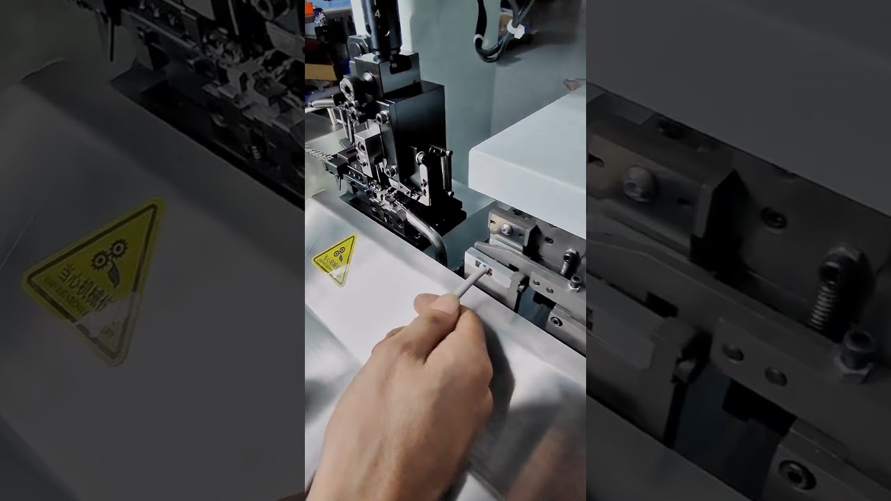 Mesin Pengupas Wayar Pelbagai Teras & Pencrimping Terminal Barbed | Automasi Kilang #kilang #mesin #tembaga