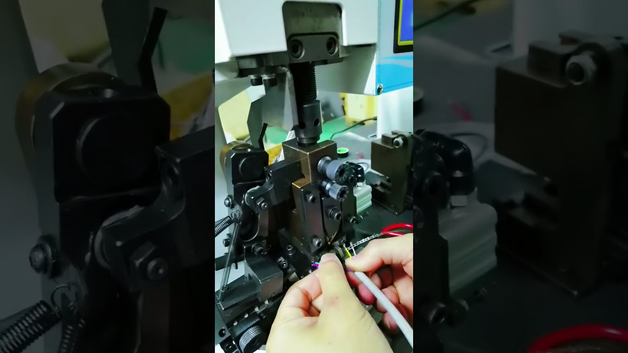 Mesin Terminal Jalur Berterusan – Penjaluran Mendatar & Crimping Wayar Siap Sekali