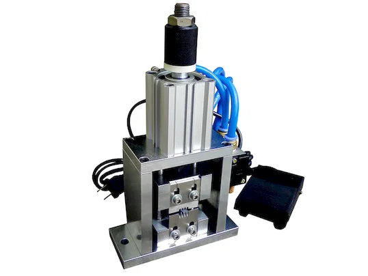 Vertical Aluminum Foil Cutting Machine WPM-901 Video